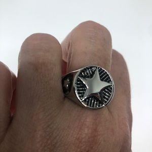 Vintage mens star ring